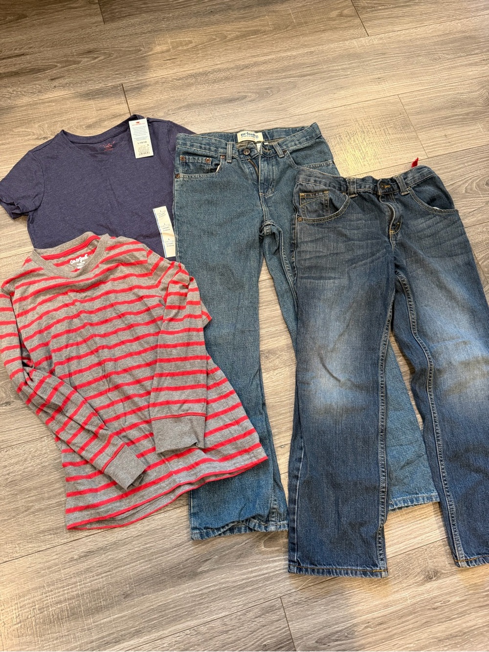Urban pipeline jeans & Gray/Red Striped Long Sleeve Top & wrangler Jeans -